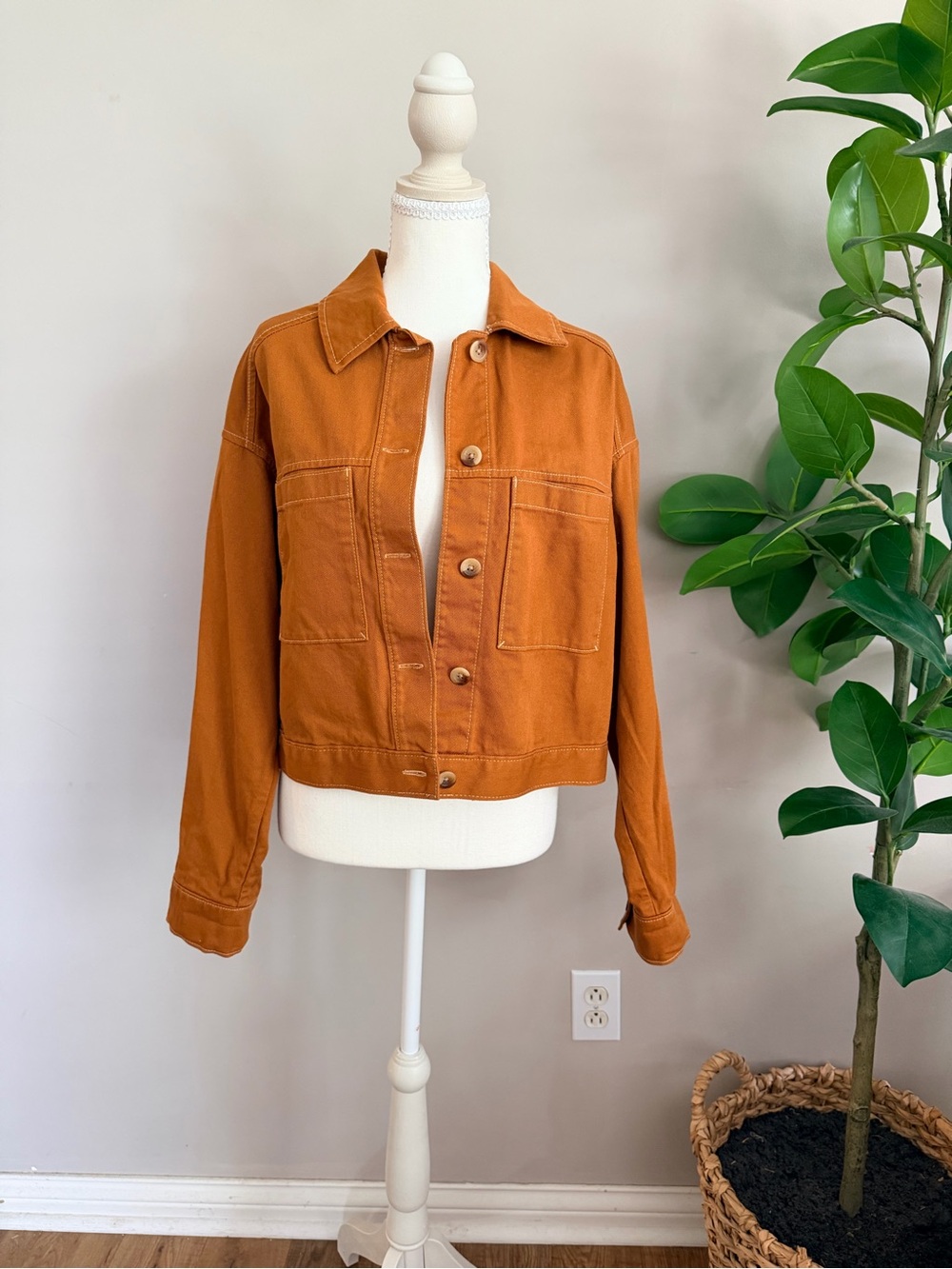 OLD NAVY Rust Brown Cropped Button Front Jean Jacket- Size M